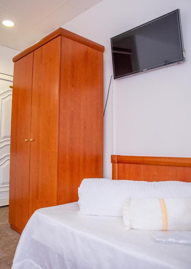 Hotel Integra Добой Екстериор снимка